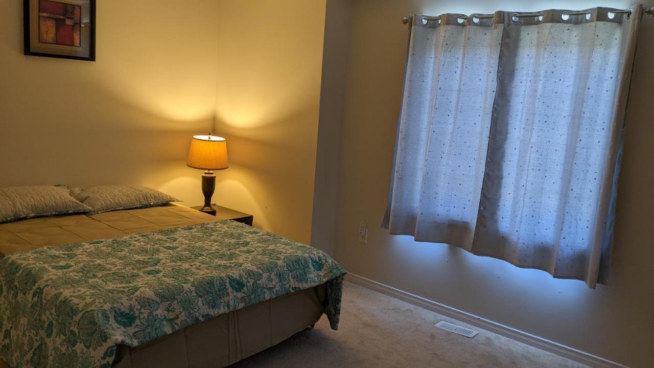 The Warm Welcome Suite Thorold Exterior foto