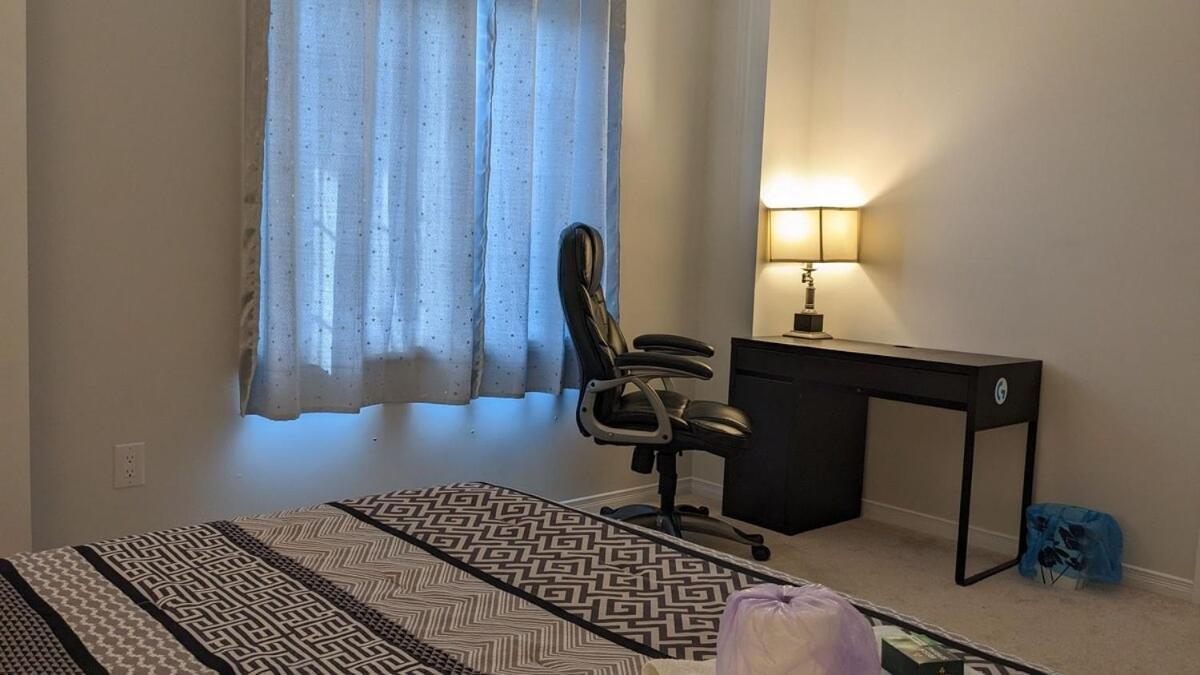 The Warm Welcome Suite Thorold Exterior foto