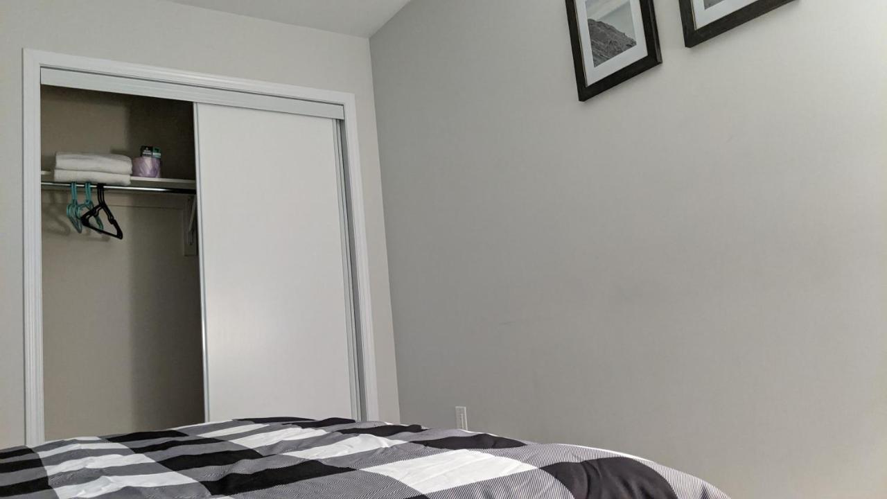 The Warm Welcome Suite Thorold Exterior foto