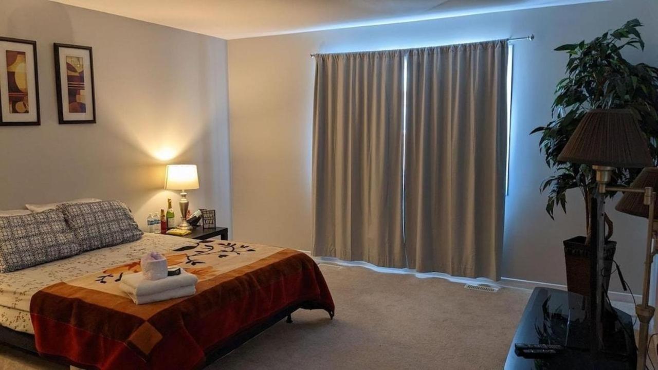 The Warm Welcome Suite Thorold Exterior foto